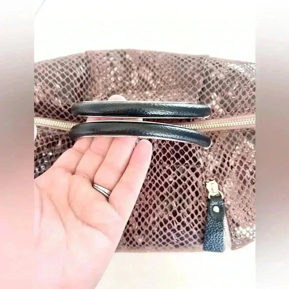 Bobby Schandra Light Brown Patent Leather Snake Skin Print Satchel Bag - Picture 5 of 13